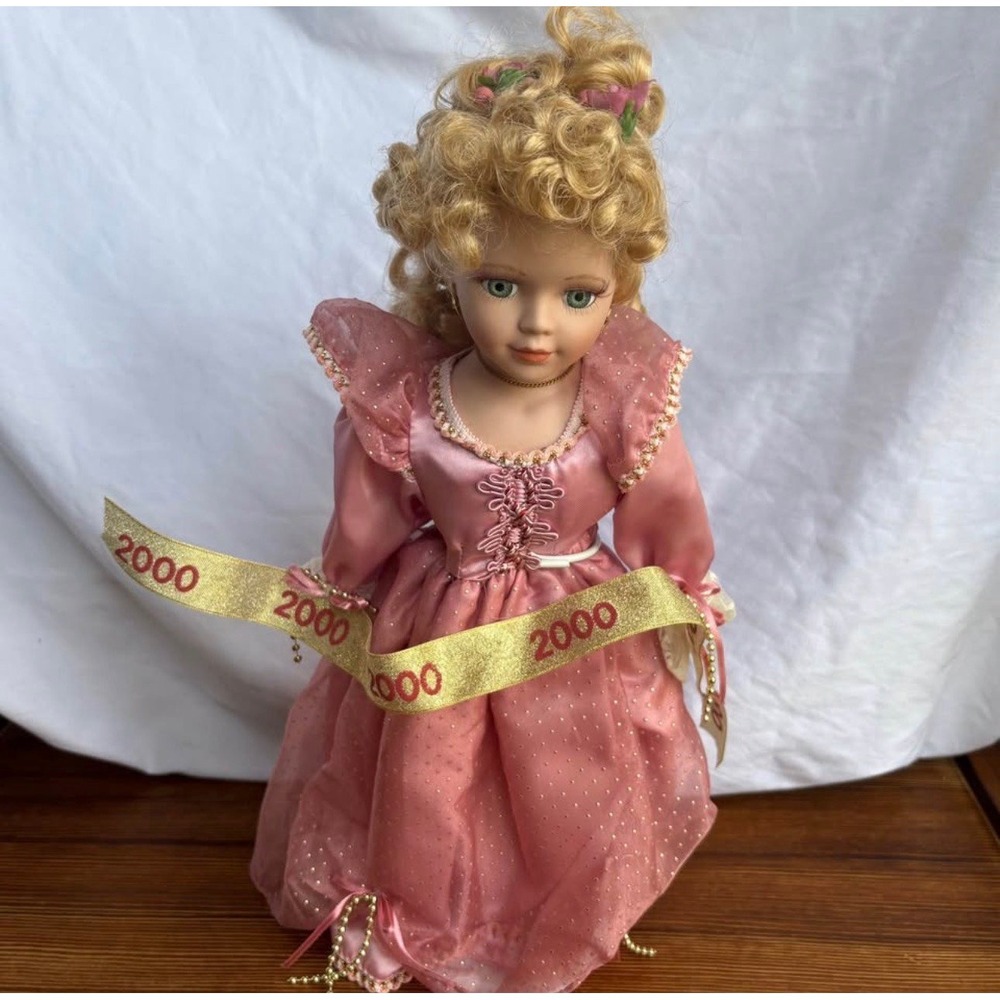 Porcelain Doll - 16" - 2000s